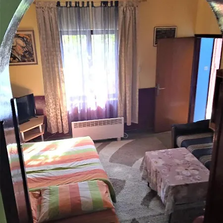 Mtm Apartman *